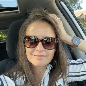 Meet your Posher, Melissa